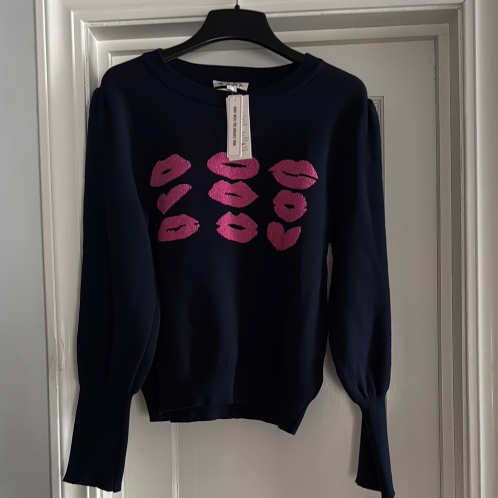Nanette Lepore Blue and Pink Lip Print Crew Neck Sweater